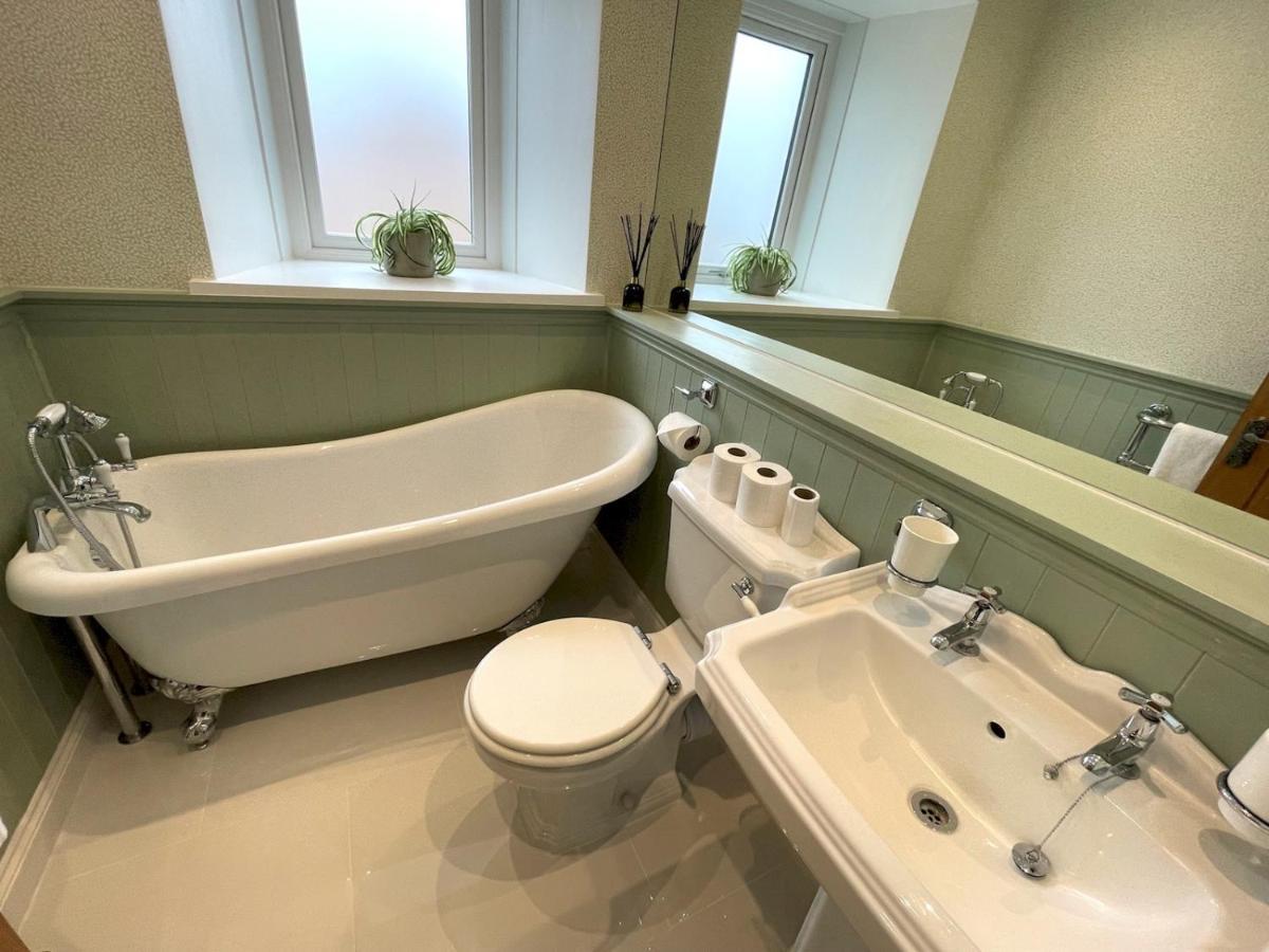 Pass The Keys Beautifully Presented 3Br Luxury Apartment Kirkcudbright Exterior foto